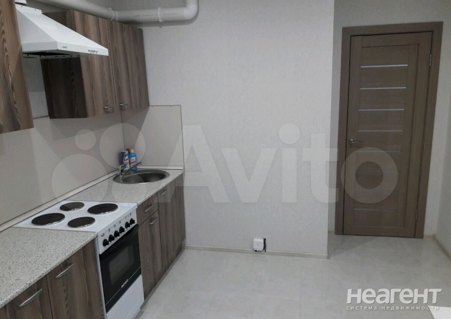 Сдается 1-комнатная квартира, 40 м²