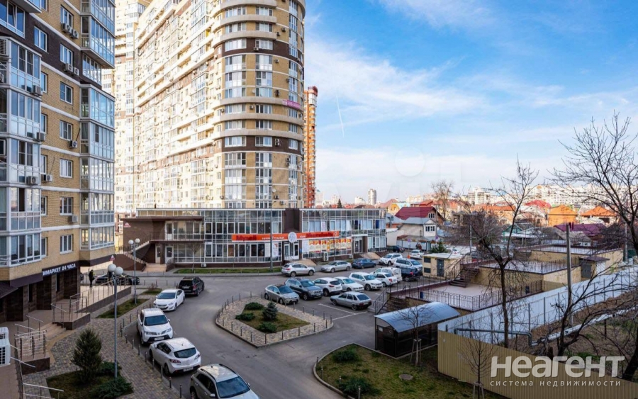 Продается 2-х комнатная квартира, 82 м²