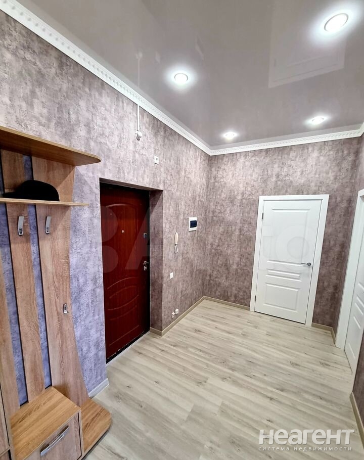 Сдается 2-х комнатная квартира, 60 м²