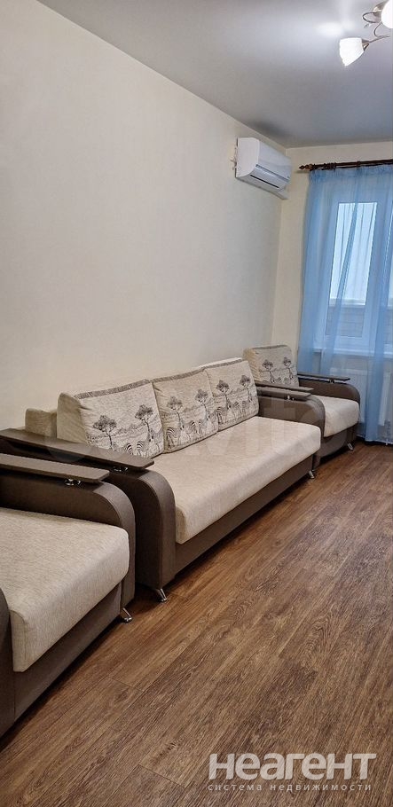 Сдается 1-комнатная квартира, 44 м²