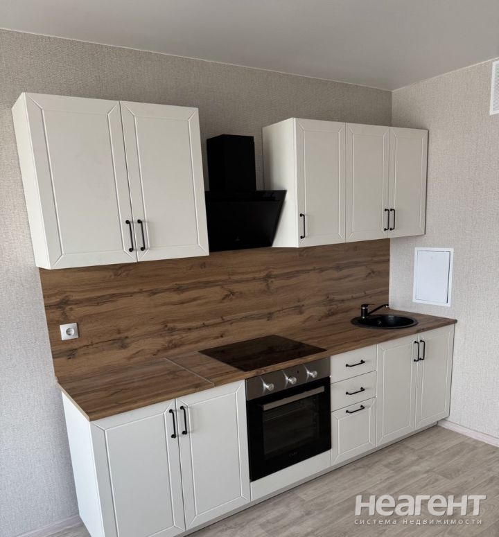 Сдается 2-х комнатная квартира, 64,1 м²