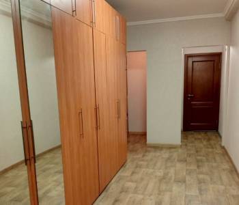 Сдается Многокомнатная квартира, 90,45 м²