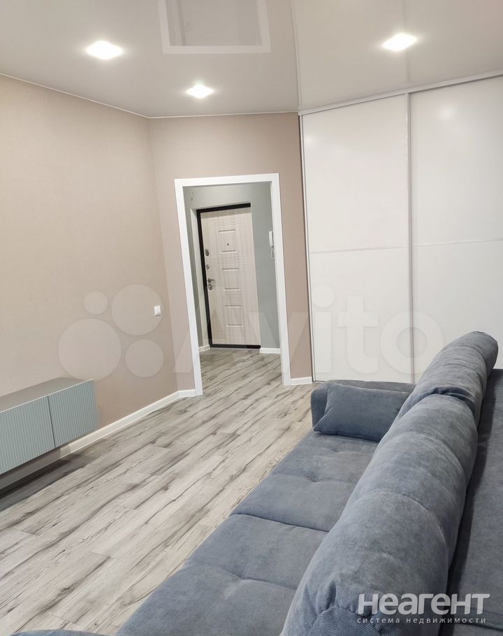 Сдается 1-комнатная квартира, 40 м²