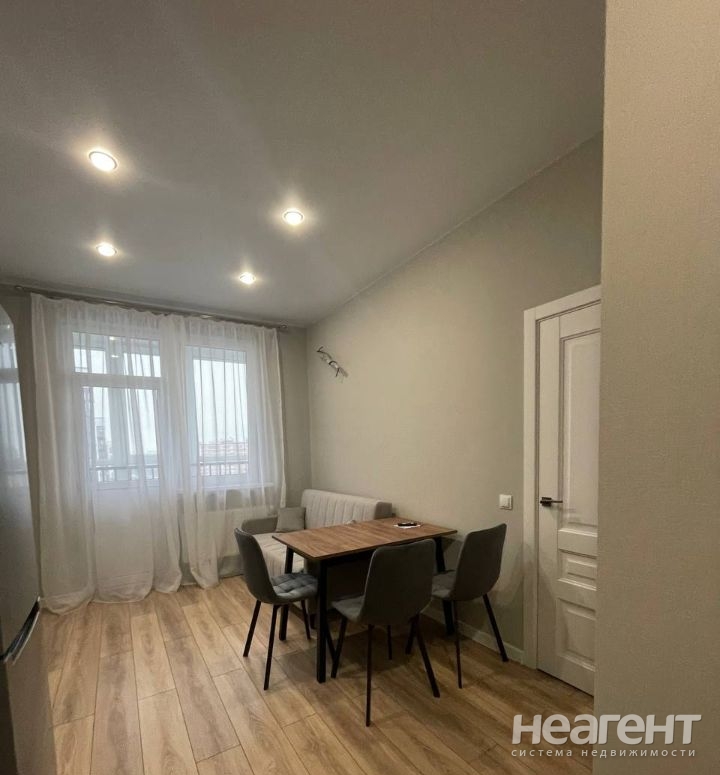 Сдается 1-комнатная квартира, 35,8 м²