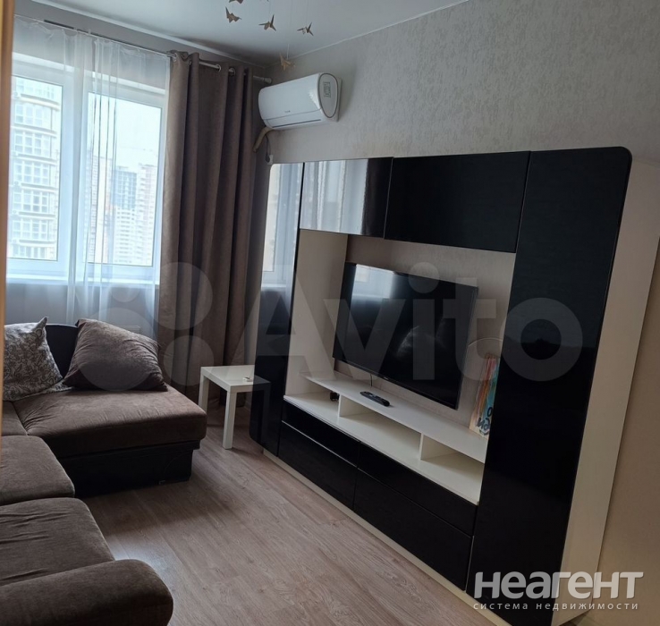 Продается 1-комнатная квартира, 35,1 м²