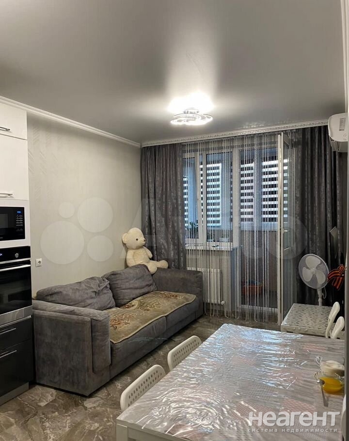 Продается 2-х комнатная квартира, 60 м²