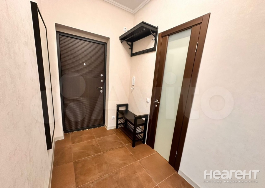 Продается 1-комнатная квартира, 52 м²