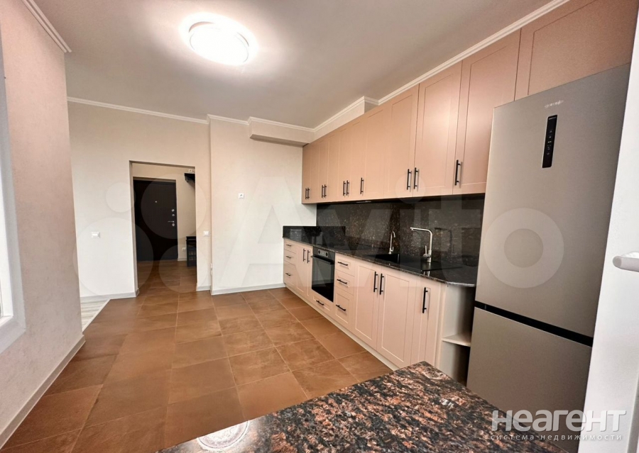 Продается 1-комнатная квартира, 52 м²