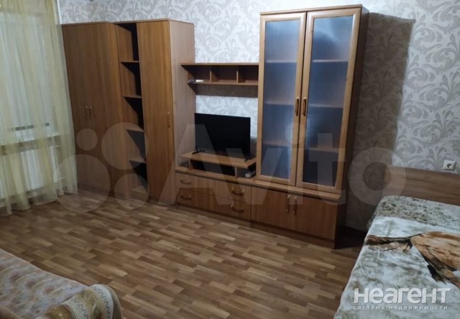 Сдается 1-комнатная квартира, 39 м²