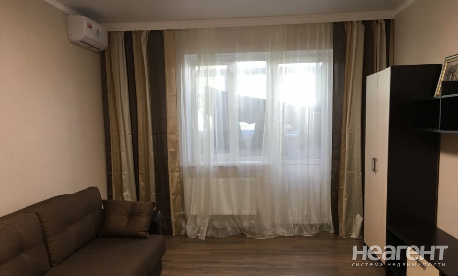 Сдается 2-х комнатная квартира, 75 м²