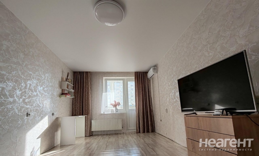 Продается 1-комнатная квартира, 44 м²