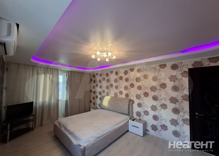 Сдается 1-комнатная квартира, 43,8 м²