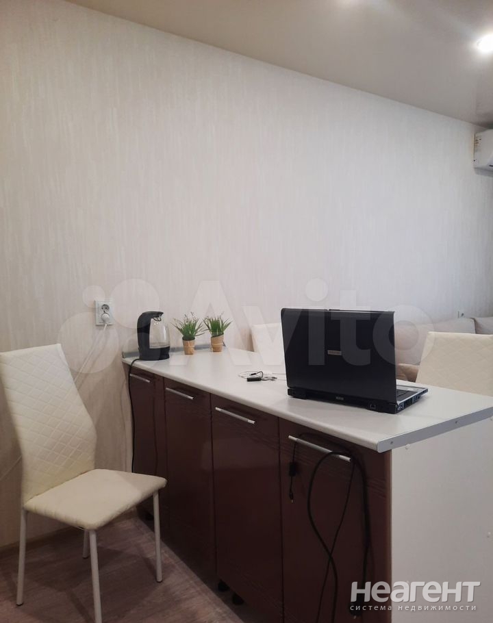 Продается 1-комнатная квартира, 45 м²