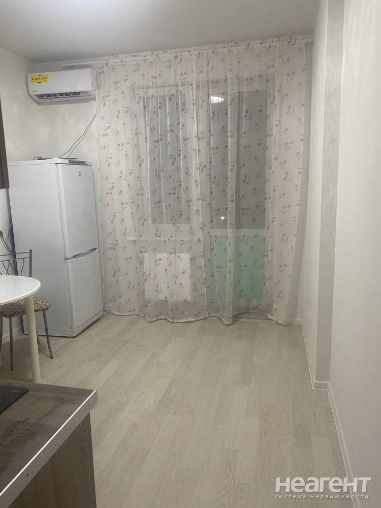 Сдается 1-комнатная квартира, 39,6 м²