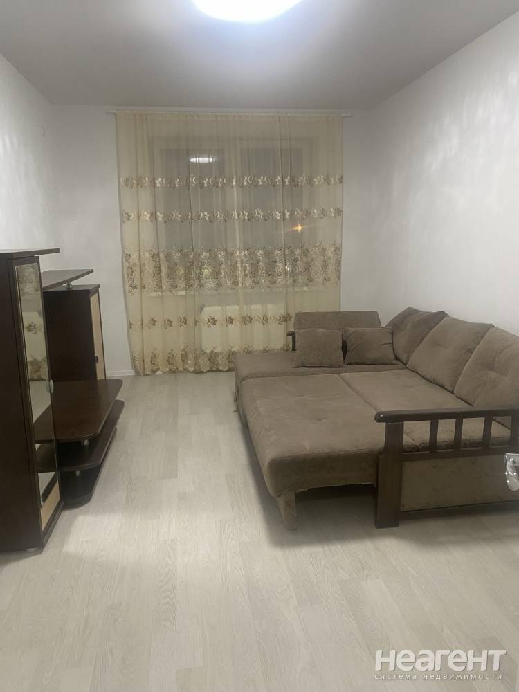 Сдается 1-комнатная квартира, 39,6 м²