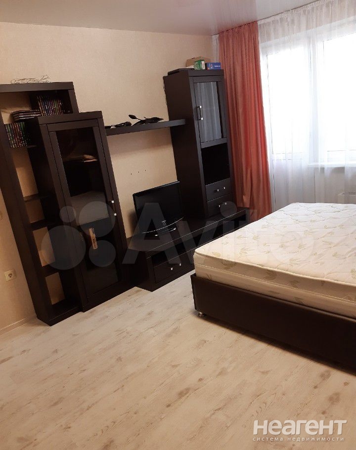 Продается 1-комнатная квартира, 45 м²