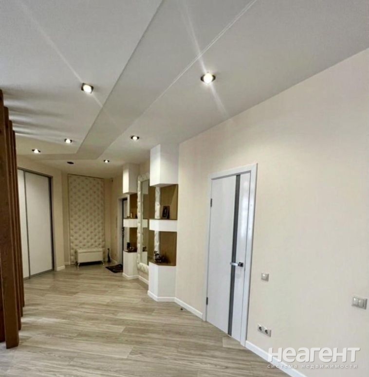 Продается 3-х комнатная квартира, 125 м²