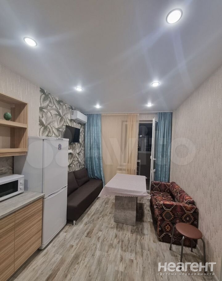 Сдается 1-комнатная квартира, 38 м²