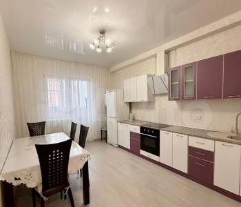 Сдается 1-комнатная квартира, 49 м²