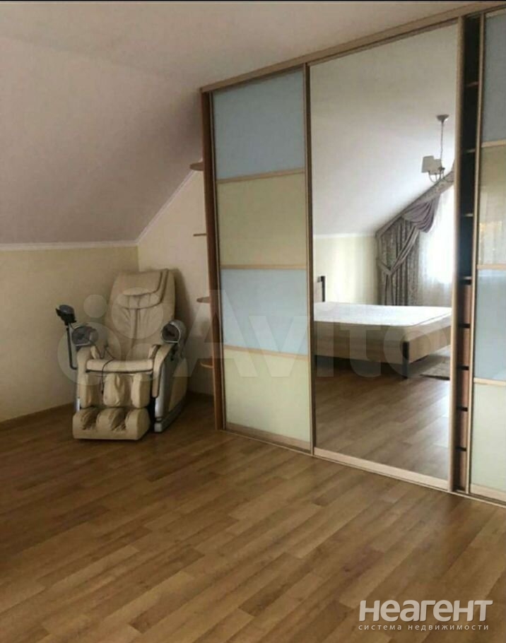 Сдается Дом, 200 м²