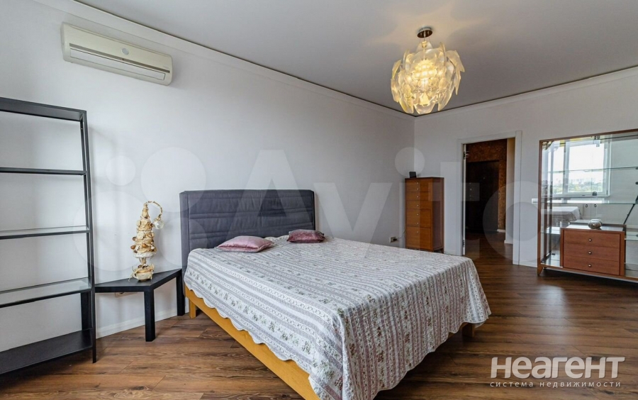 Продается 2-х комнатная квартира, 80 м²