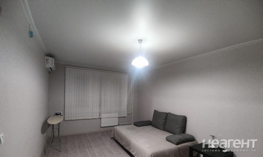 Сдается 1-комнатная квартира, 39 м²