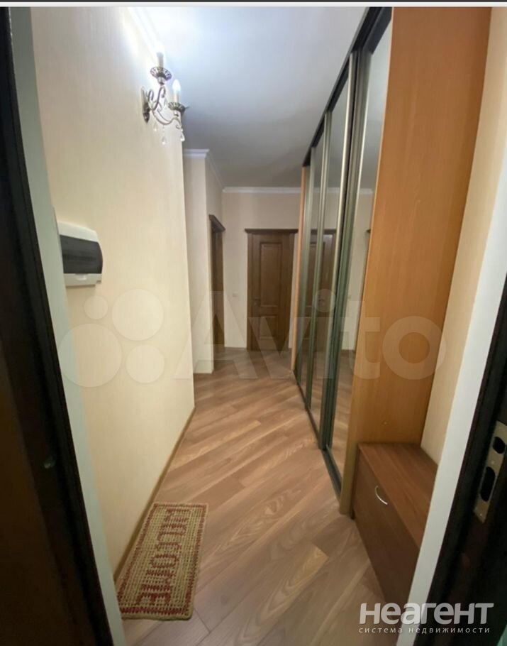 Сдается 2-х комнатная квартира, 65 м²