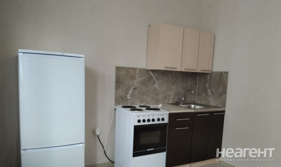 Продается 1-комнатная квартира, 38 м²