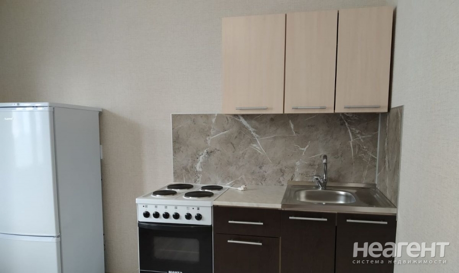 Продается 1-комнатная квартира, 38 м²