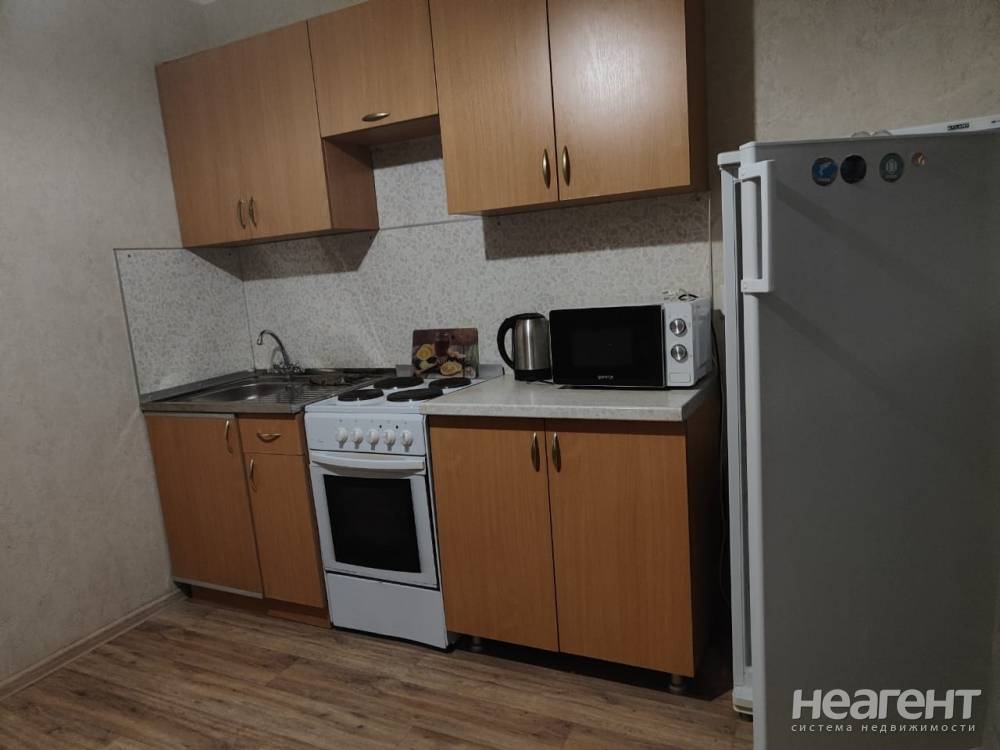 Сдается 1-комнатная квартира, 39 м²