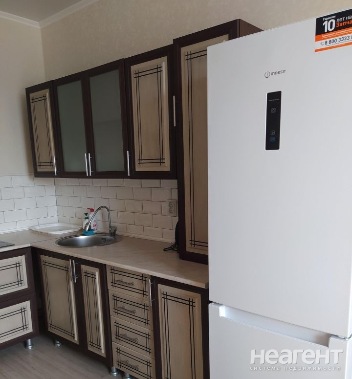 Сдается 1-комнатная квартира, 42 м²