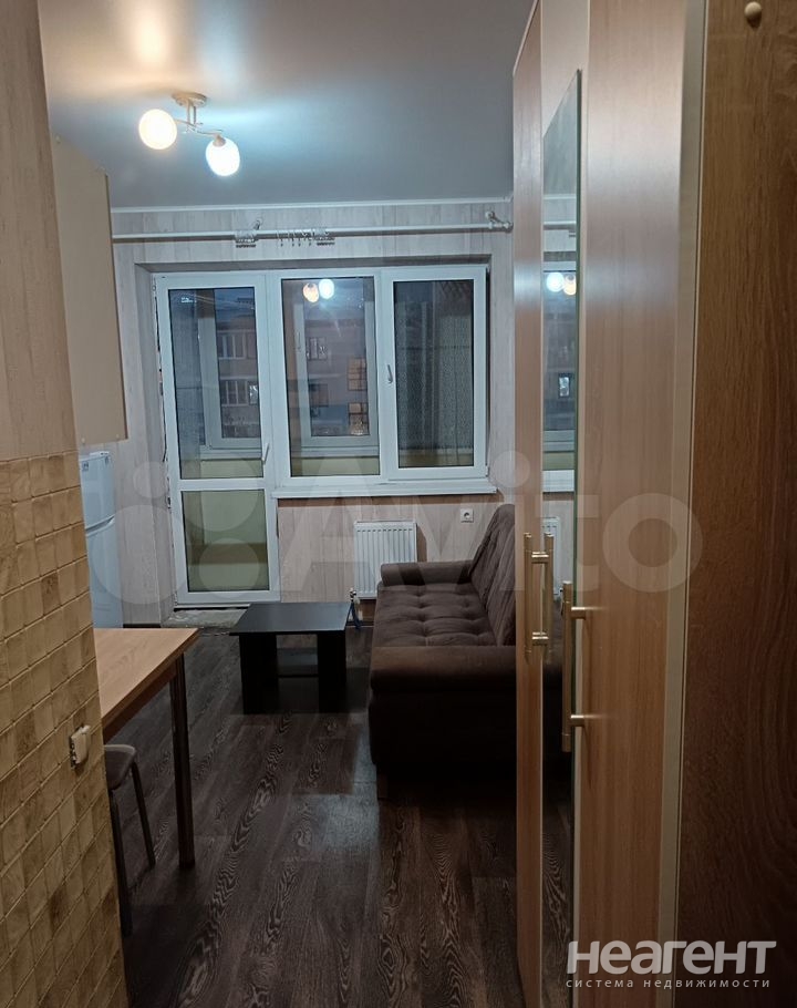 Продается 1-комнатная квартира, 17,8 м²