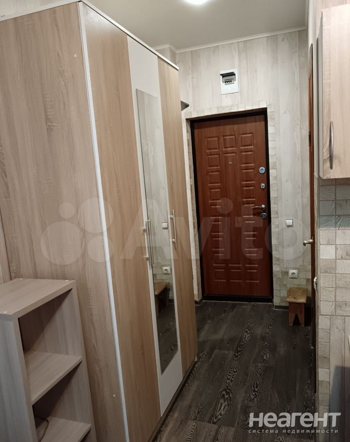 Продается 1-комнатная квартира, 17,8 м²