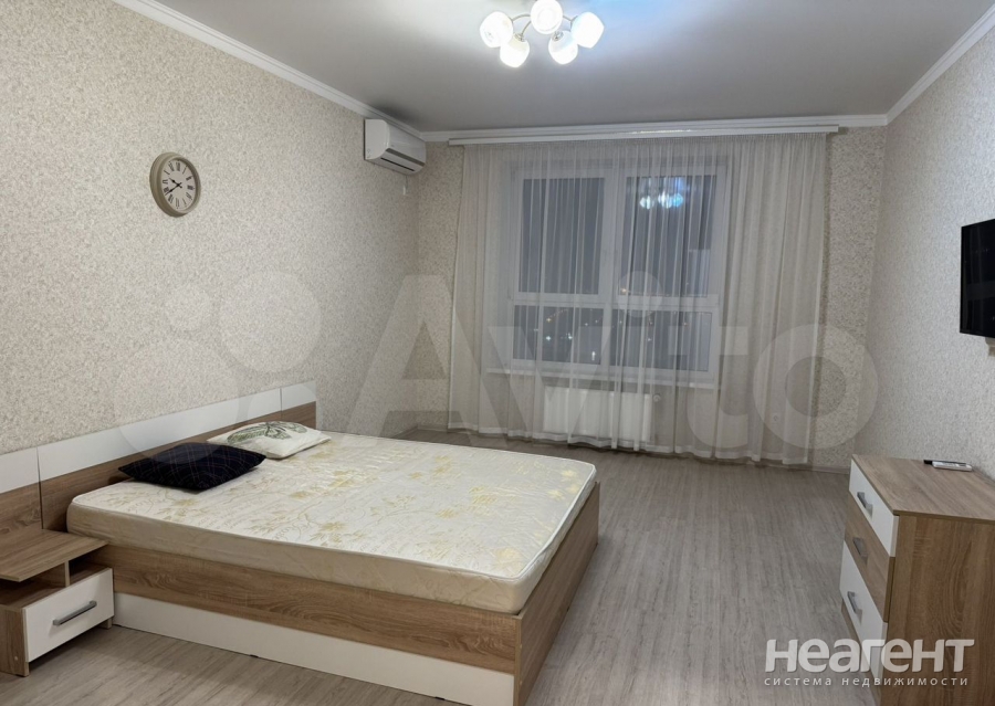 Сдается 1-комнатная квартира, 46,6 м²