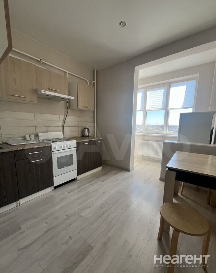 Продается 1-комнатная квартира, 32 м²