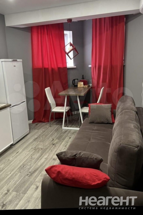 Продается 1-комнатная квартира, 38 м²