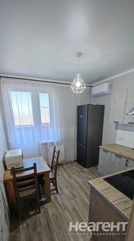 Продается 1-комнатная квартира, 32,9 м²