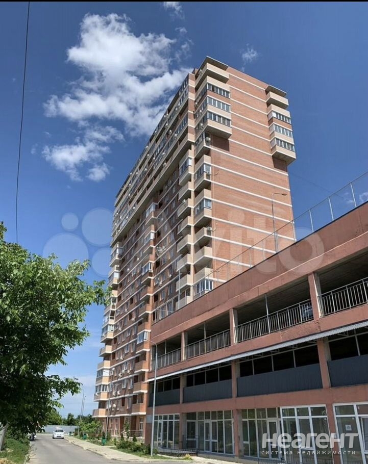 Сдается 1-комнатная квартира, 42 м²