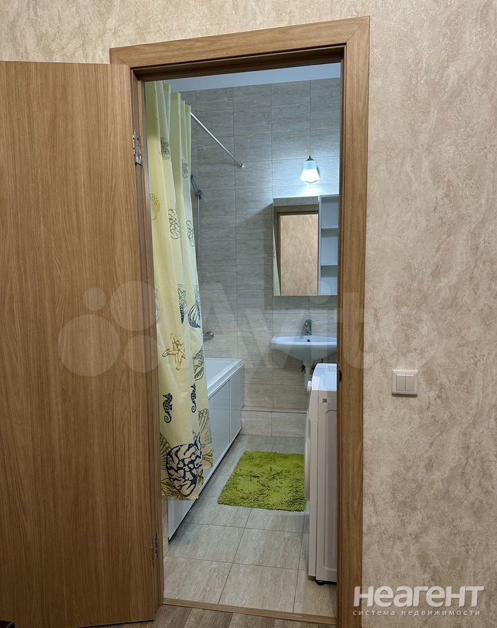 Сдается 2-х комнатная квартира, 70 м²