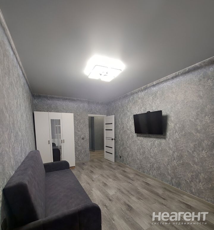 Сдается 1-комнатная квартира, 39 м²