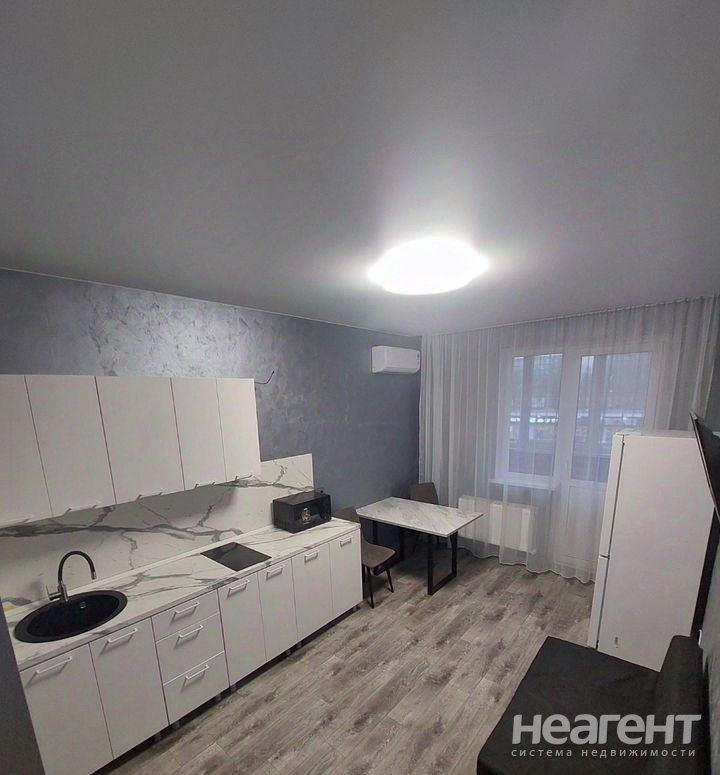 Сдается 1-комнатная квартира, 39 м²