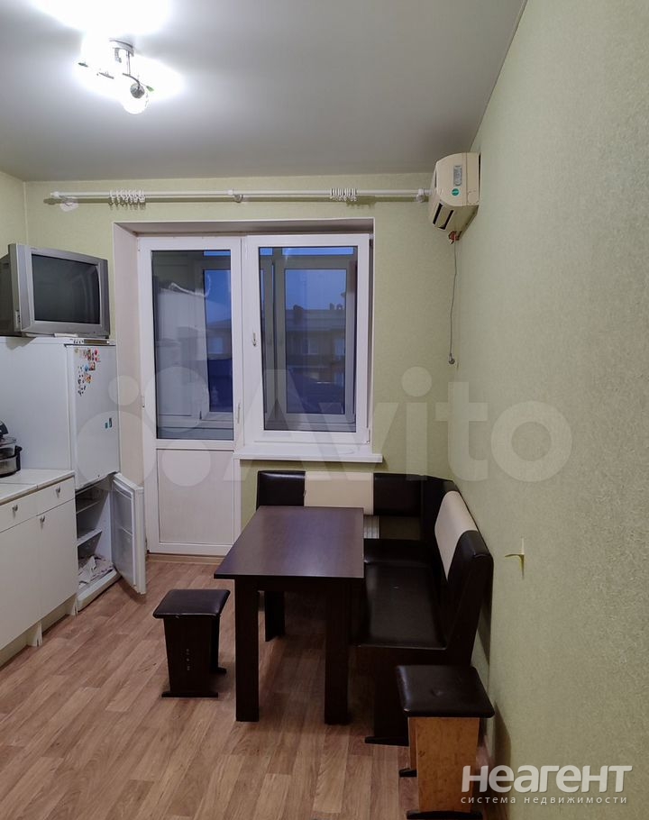 Продается 1-комнатная квартира, 35 м²