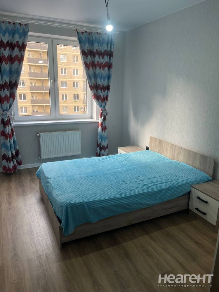 Сдается 1-комнатная квартира, 38 м²