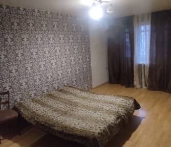 Сдается Многокомнатная квартира, 60 м²