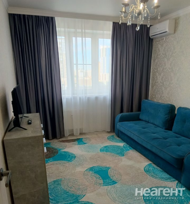 Продается 1-комнатная квартира, 38,4 м²