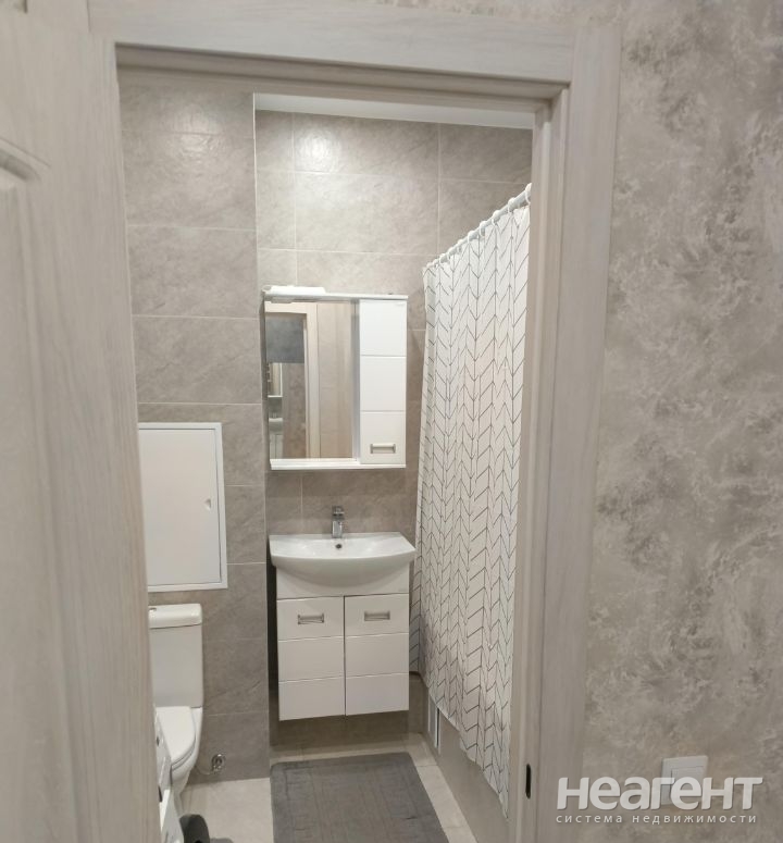 Продается 1-комнатная квартира, 38,4 м²