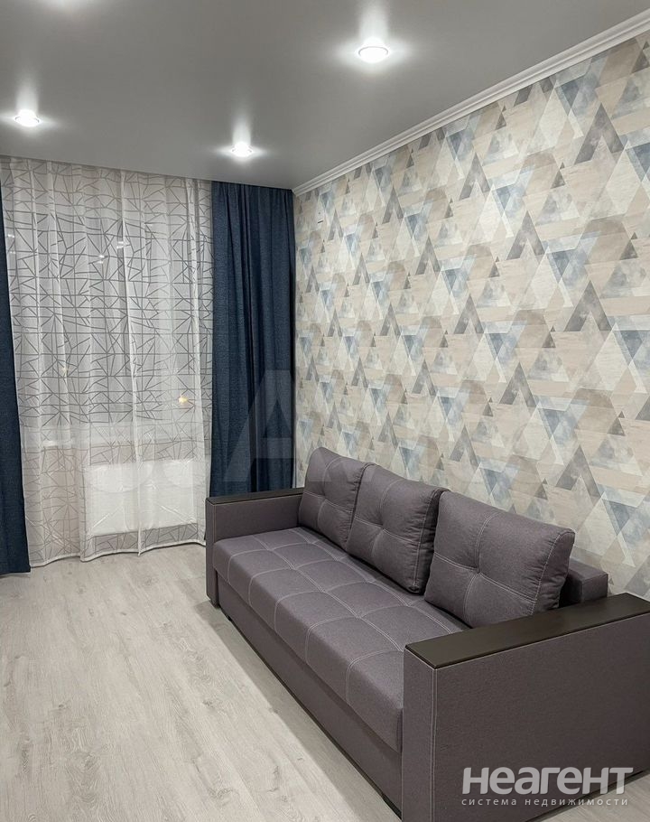 Продается 1-комнатная квартира, 32 м²