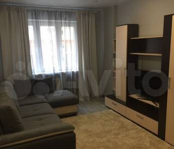 Сдается 1-комнатная квартира, 39 м²