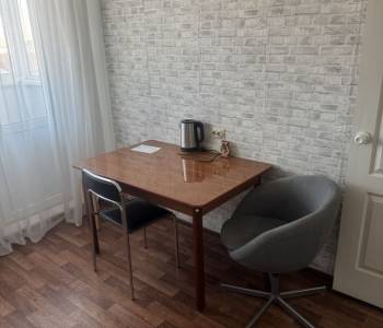 Сдается 1-комнатная квартира, 39 м²