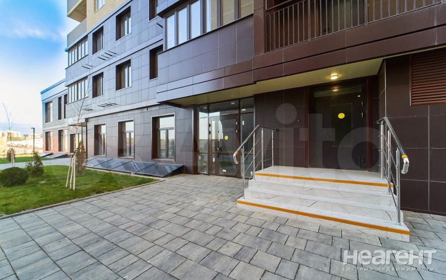 Продается 1-комнатная квартира, 37 м²